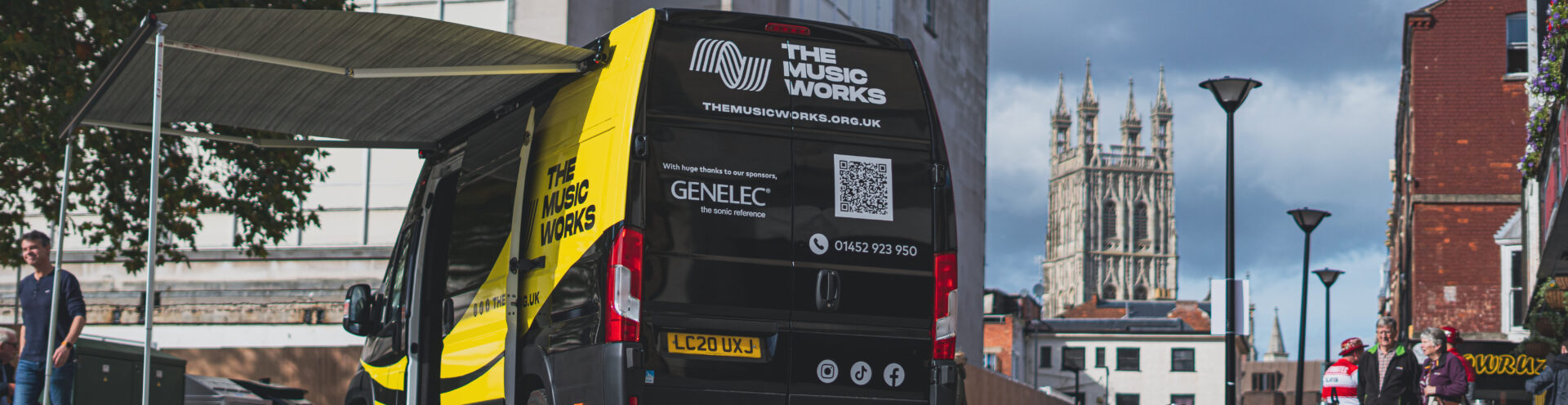 The Mobile Mix & Mash parked in Gloucester City centre with the Cathedral in the background